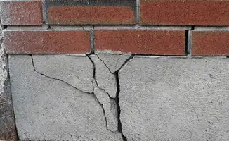Concrete foundation with serious structural damage in Los Angeles, CA